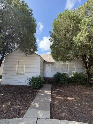 Main picture of 2605 27th St