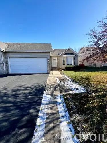 Main picture of 1129 Golf Ct