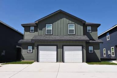 Main picture of 8915 FM 1560 N