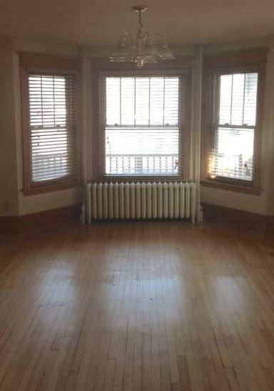 Main picture of 301 N 8th Ave E