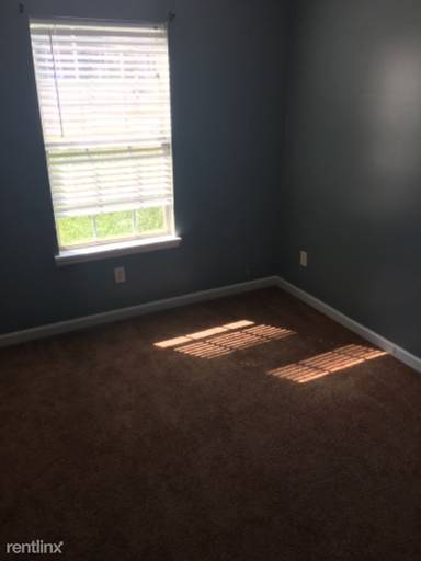 Main picture of 3724 Pointe Cir