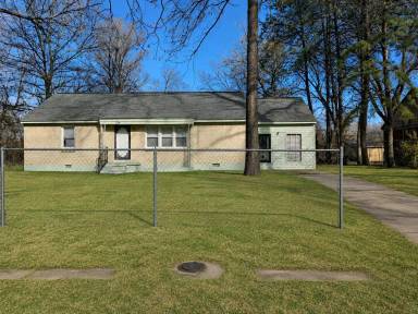 Main picture of 376 Clarice Dr