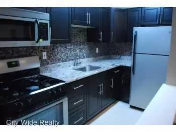 Main picture of 4714 Chestnut St