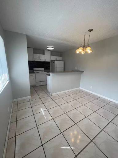 Main picture of 110 E Tiffany Dr