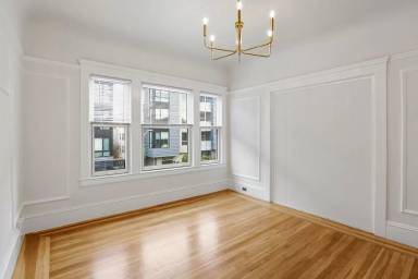 Main picture of 345 Oak St