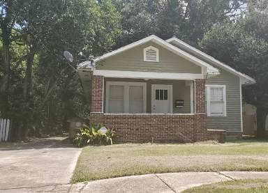 Main picture of 214 Hazel St