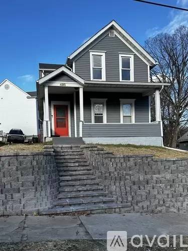 Main picture of 495 Beacon St