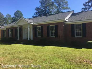 Main picture of 240 S Hillcrest Dr