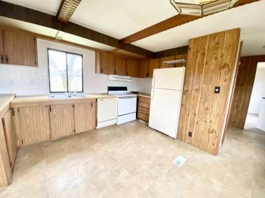Main picture of 784 S Sandy Hook Rd