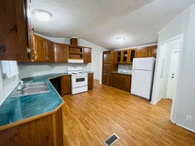 Main picture of 33230 Walker Rd N