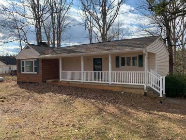 Main picture of 469 Ruckers Rd