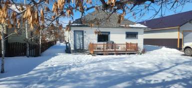 Main picture of 405 N Quaw Blvd