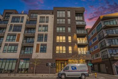 Main picture of 1735 Central St