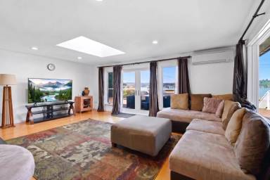 Main picture of 12704 Holmes Point Dr NE
