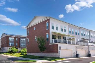 Main picture of 10614 Observatory Pl