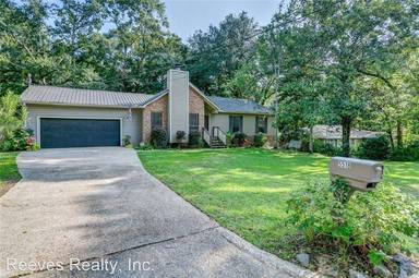 Main picture of 5518 Yucca Dr