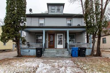 Main picture of 916 12th Ave N
