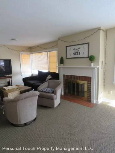 Main picture of 909 5th St S