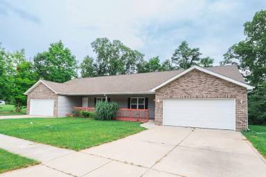 Main picture of 397 Plymouth Rd