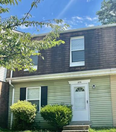 Main picture of 1851 Hawk Ct