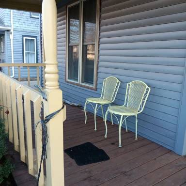 Main picture of 945 Lincolnway E