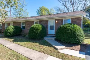 Main picture of 250 Avena Rd