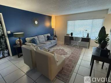 Main picture of 4068 Oakcrest Dr