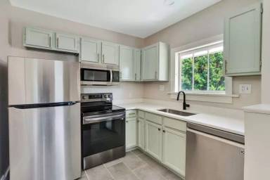 Main picture of 621 Fortwood Pl