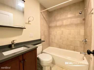 Main picture of 555 W Arlington Apartments