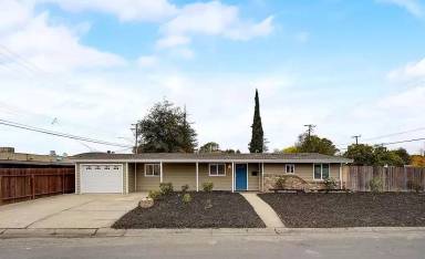 Main picture of 902 Rumsey Way