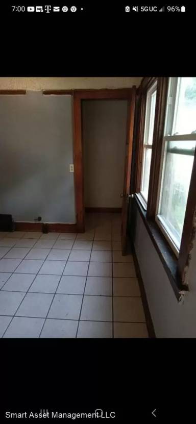 Main picture of 2603 N 39th St