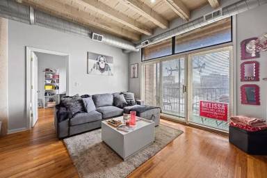 Main picture of 18091 E 40th St