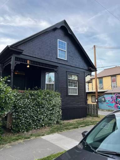 Main picture of 927 N Failing St