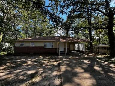 Main picture of 1215 Tara Rd