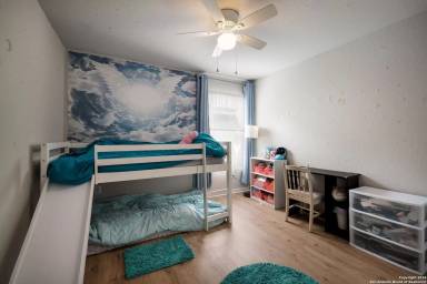Main picture of 10747 Francisco Way