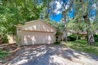 Main picture of 108 E Wavy Oak Cir