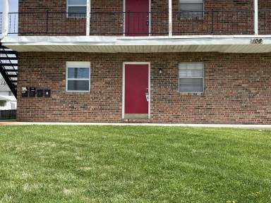 Main picture of 106 Lee Dr