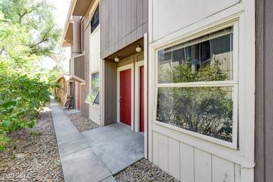 Main picture of 2311 Spruce St