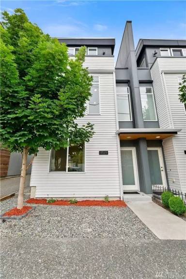 Main picture of 1134 N 90th St