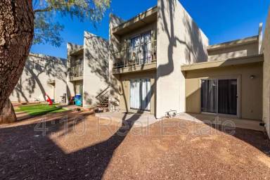Main picture of 2833 E Le Marche Ave