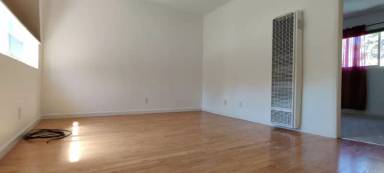 Main picture of 235 5th Ave