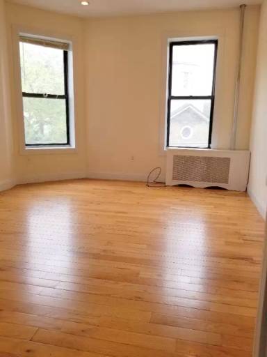 Main picture of 158 2nd Ave