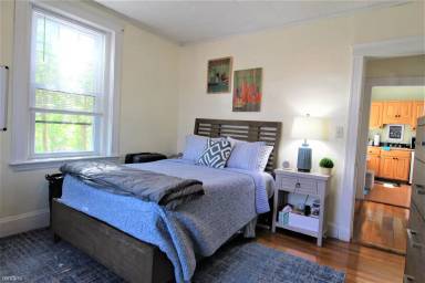 Main picture of 2031 Commonwealth Ave