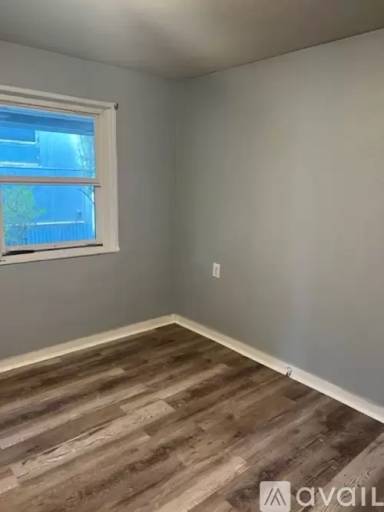 Main picture of 2150 Victorian Ave