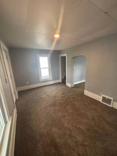 Main picture of 901 Sherman St