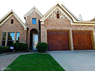 Main picture of 3107 Whispering Pine Blvd