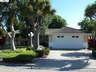 Main picture of 37721 Farwell Dr