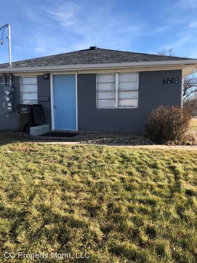 Main picture of 103 E Signal Dr