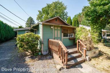 Main picture of 325 Love St