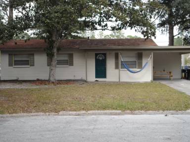 Main picture of 3827 NE 13th Dr